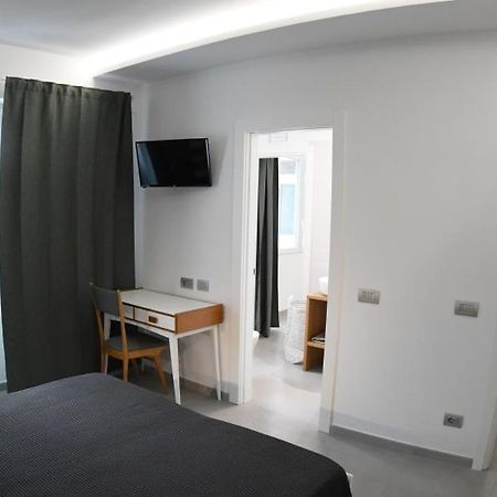 Golden Beach Residence Fregenae Bagian luar foto