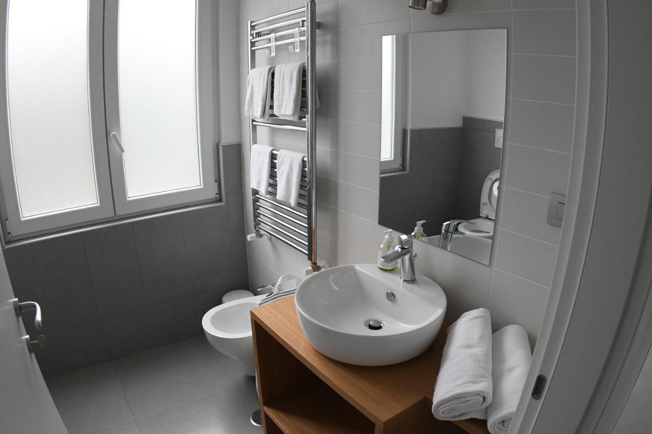 Golden Beach Residence Fregenae Bagian luar foto
