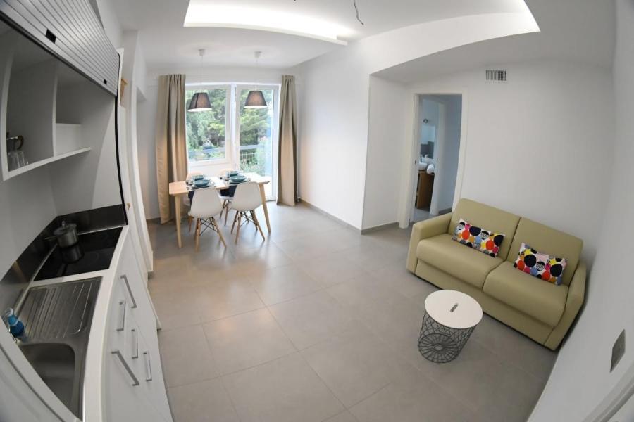 Golden Beach Residence Fregenae Bagian luar foto